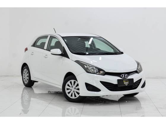 HYUNDAI HB20 1.0 COMFORT PLUS 12V FLEX 4P MANUAL HYUNDAI HB20 1.0 COMFORT PLUS 12V FLEX 4P MANUAL
